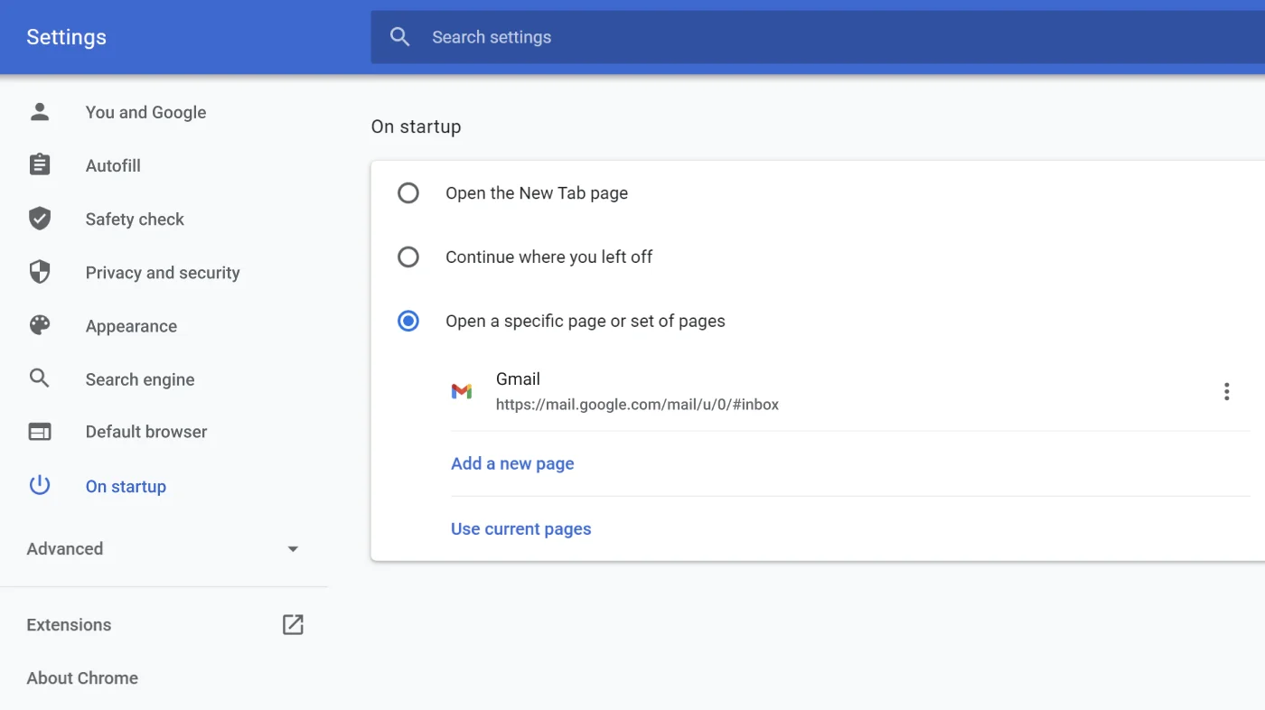 Chrome browser settings window showing the On startup options menu.
